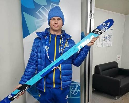 Пхенчхан-2018. Абраменко передал свою лыжу в Олимпийский музей