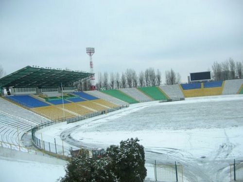 С арены Карпат вывезут 1000 кубометров снега перед игрой с Шахтером