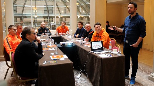 Шахтер организовал семинар для тренеров-волонтеров
