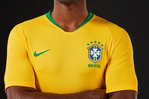 Бразилия представила игровую форму на ЧМ-2018