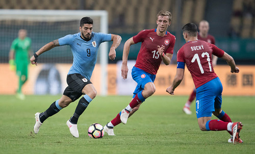 Соперник сборной Украины в Лиге наций проиграл Уругваю