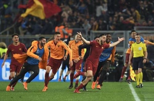 Смех и слезы: искренние эмоции игроков Ромы и Барселоны