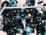 Мерседес установил антирекорд на старте сезона