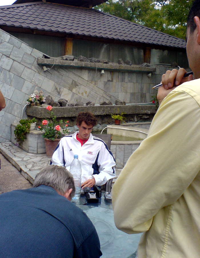 Энди Мюррей отвечает на вопросы англичан