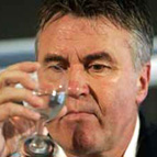 Гус Хиддинк попробовал водку