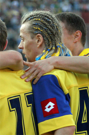 Тимоха запутался в косичках