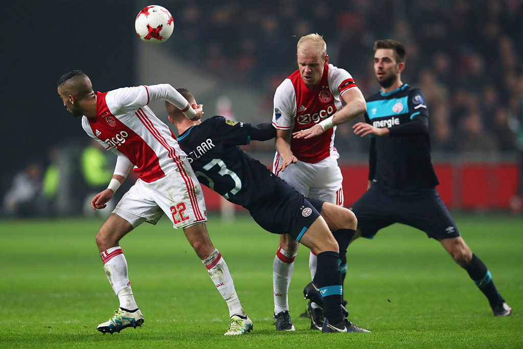 Аякс псв. Аякс. PSV Ajax. Игра Аякс. Севилья 2-3 ПСВ.